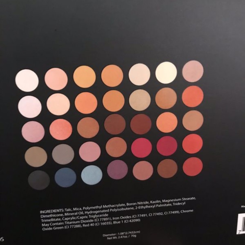 Eyeshadow palette